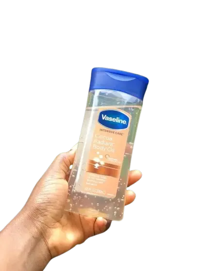 Vaseline Intensive Care Cocoa Radiant Body Oil 200ml - فازلين زيت الجسم بالكاكاو للعناية المركزة بالبشرة 200 مل